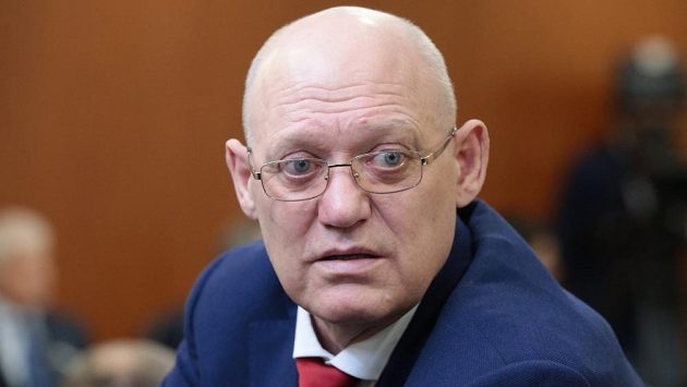 Legendární hokejový útočník sborné Vladimir Petrov zemřel. Legendární hokejový útočník sborné Vladimir Petrov zemřel.