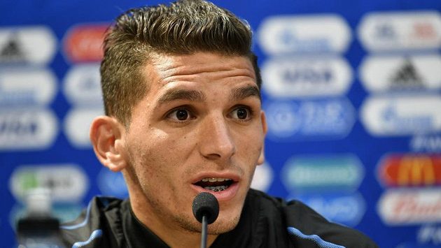 Uruguayský defenzivní záložník Lucas Torreira se stal čtvrtou posilou Arsenalu. Uruguayský defenzivní záložník Lucas Torreira se stal čtvrtou posilou Arsenalu.
