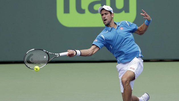 Novak Djokovič během semifinále turnaje v Miami. Novak Djokovič během semifinále turnaje v Miami.