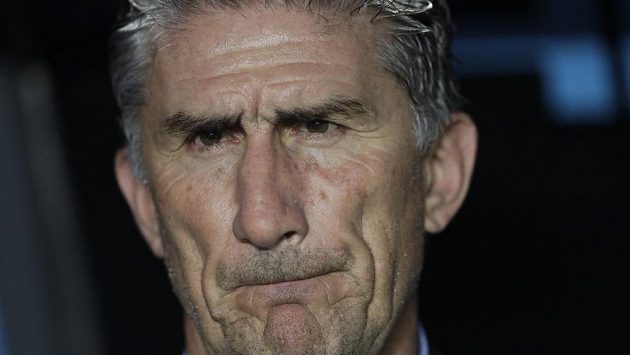 Trenér Edgardo Bauza u argentinské reprezentace skončil. Trenér Edgardo Bauza u argentinské reprezentace skončil.