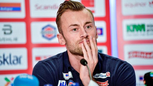 Slavný norský běžec na lyžích Petter Northug ukončil v 32 letech kariéru. Slavný norský běžec na lyžích Petter Northug ukončil v 32 letech kariéru.