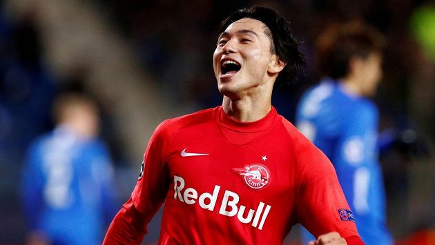 Takumi Minamino se upsal Liverpoolu. Takumi Minamino se upsal Liverpoolu.