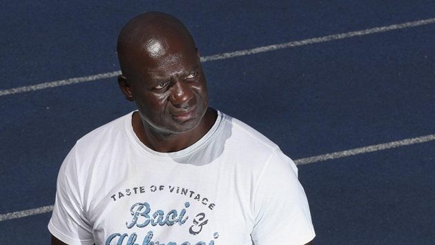 Dopingový hříšník Ben Johnson z Kanady si udělal legraci ze svého prohřešku v reklamě. Dopingový hříšník Ben Johnson z Kanady si udělal legraci ze svého prohřešku v reklamě.