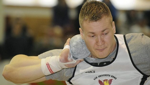 Martin Stašek na halovém mistrovství ČR zvítězil ve vrhu koulí. Martin Stašek na halovém mistrovství ČR zvítězil ve vrhu koulí.