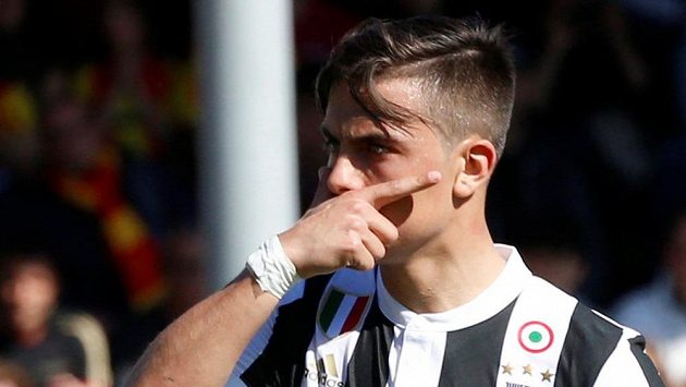 Paulo Dybala slavil tři góly. Paulo Dybala slavil tři góly.