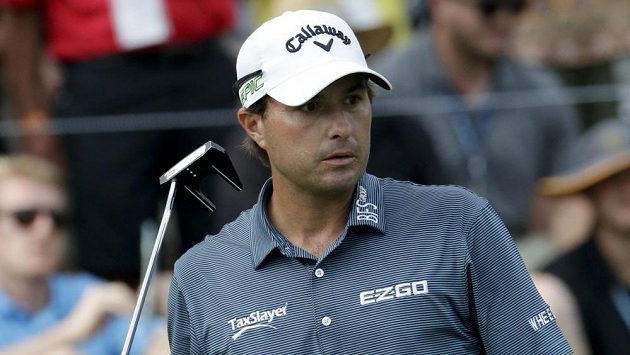 Americký golfista Kevin Kisner ve třetím kole turnaje PGA Championship. Americký golfista Kevin Kisner ve třetím kole turnaje PGA Championship.