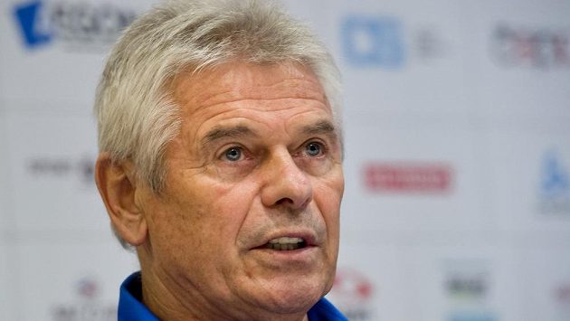 Trenér rychlobruslařky Martiny Sáblíkové Petr Novák. Trenér rychlobruslařky Martiny Sáblíkové Petr Novák.