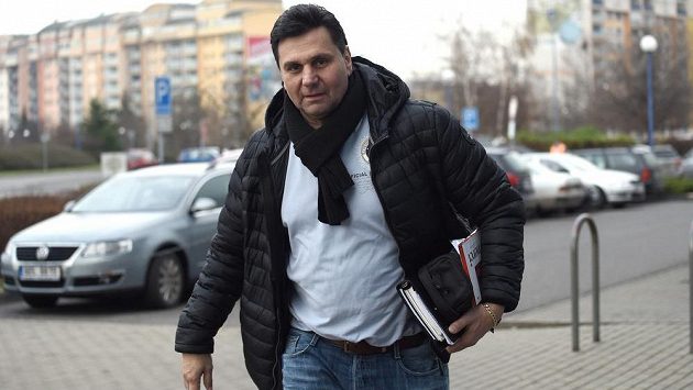 Trenér hokejové reprezentace Vladimír Růžička Trenér hokejové reprezentace Vladimír Růžička