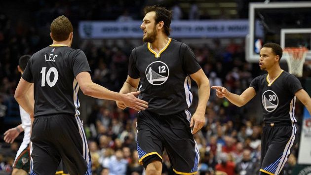 Warriors ovládli Západní konferenci NBA. Warriors ovládli Západní konferenci NBA.