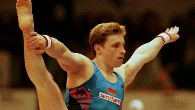Bývalá gymnastická hvězda Vitalij Ščerbo na snímku z MS v roce 1996. Bývalá gymnastická hvězda Vitalij Ščerbo na snímku z MS v roce 1996.
