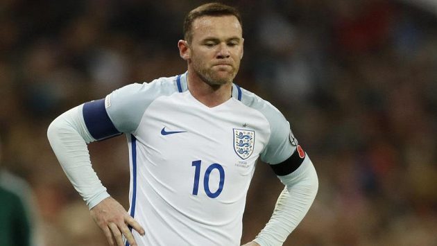 Anglický útočník Wayne Rooney během kvalifikačního duelu MS se Skotskem. Anglický útočník Wayne Rooney během kvalifikačního duelu MS se Skotskem.