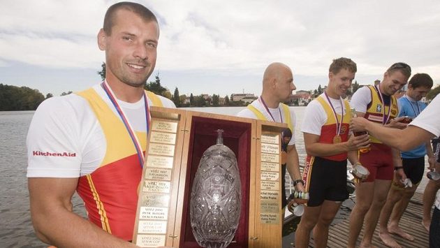 Milan Doleček (vlevo) vyhrál dvacátý ročník veslařského Chalupa Cupu na Vajgaru v Jindřichově Hradci Milan Doleček (vlevo) vyhrál dvacátý ročník veslařského Chalupa Cupu na Vajgaru v Jindřichově Hradci