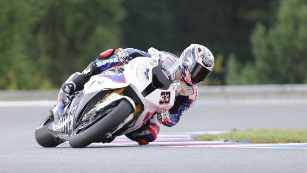 Ital Marco Melandri na okruhu v Brně. Ital Marco Melandri na okruhu v Brně.