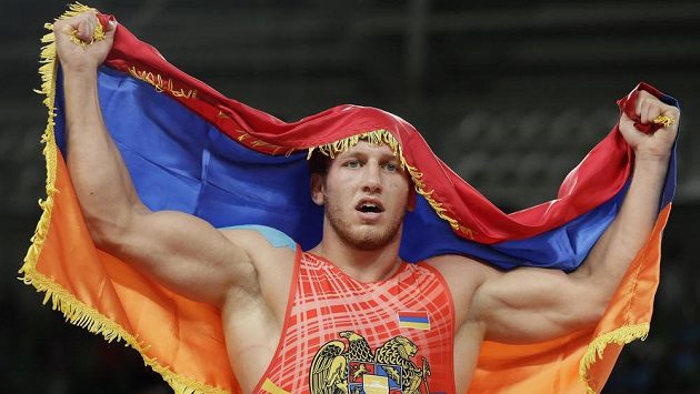 Artur Aleksanjan vybojoval Arménii po 20 letech zápasnické zlato z OH. Artur Aleksanjan vybojoval Arménii po 20 letech zápasnické zlato z OH.