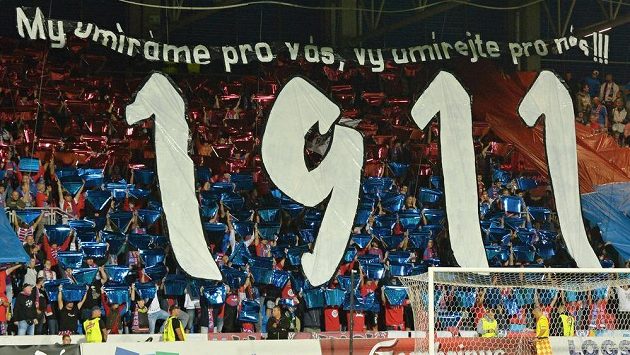 Fanoušci Viktorie Plzeň při utkání play off Evropské ligy s Vojvodinou Novi Sad. Na zápas s Dinamem Minsk část z nich nepřišla. Fanoušci Viktorie Plzeň při utkání play off Evropské ligy s Vojvodinou Novi Sad. Na zápas s Dinamem Minsk část z nich nepřišla.