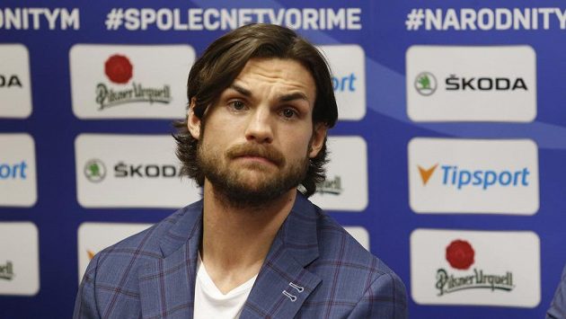 Michael Frolík si kontrakt pro NHL nevybojoval. Michael Frolík si kontrakt pro NHL nevybojoval.