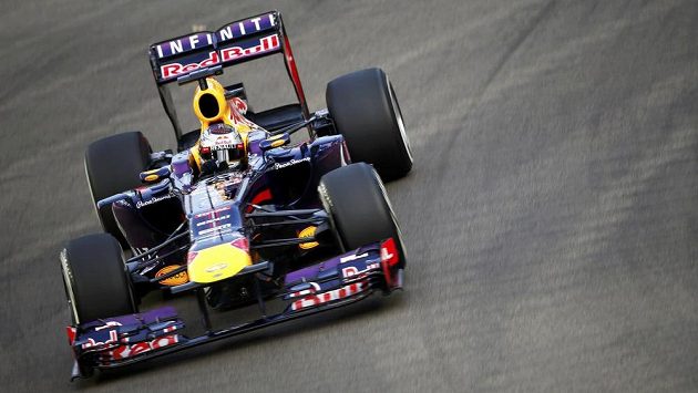 Sebastian Vettel ze stáje Red Bull na trati v Singapuru. Sebastian Vettel ze stáje Red Bull na trati v Singapuru.