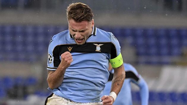 Hráč Lazia Ciro Immobile po trefě proti Bruggám v Lize mistrů. Hráč Lazia Ciro Immobile po trefě proti Bruggám v Lize mistrů.