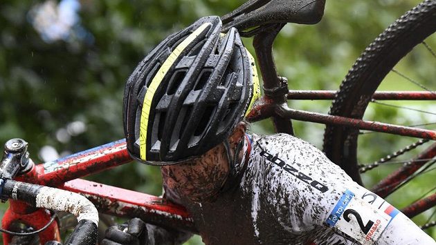 Česká závodnice Pavla Havlíková během závodu Českého poháru v cyklokrosu Toi Toi Cupu. Česká závodnice Pavla Havlíková během závodu Českého poháru v cyklokrosu Toi Toi Cupu.