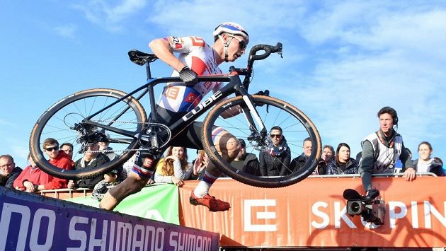 Michael Boroš při Světovém poháru cyklokrosařů v Táboře. Michael Boroš při Světovém poháru cyklokrosařů v Táboře.