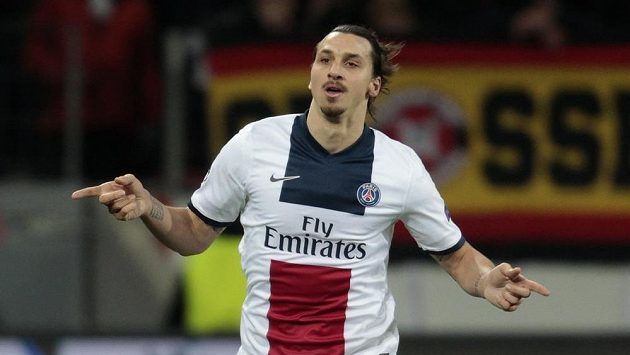 Útočník Paris St. Germain Zlatan Ibrahimovic se raduje z gólu. Útočník Paris St. Germain Zlatan Ibrahimovic se raduje z gólu.