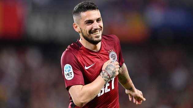 Nicolae Stanciu ze Sparty se raduje ze vstřeleného gólu do sítě Jablonce v utkání HET ligy. Nicolae Stanciu ze Sparty se raduje ze vstřeleného gólu do sítě Jablonce v utkání HET ligy.