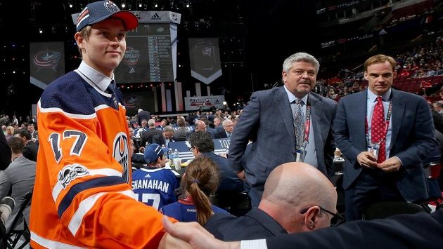 Český hokejový útočník Ostap Safin opustil přípravný kemp Edmontonu a zamířil do celku Saint John Sea Dogs do juniorské QMJHL Český hokejový útočník Ostap Safin opustil přípravný kemp Edmontonu a zamířil do celku Saint John Sea Dogs do juniorské QMJHL