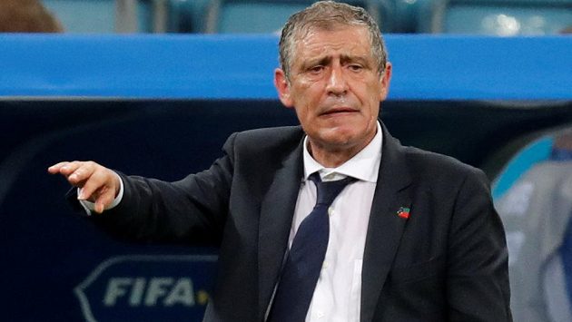Fernando Santos zůstává trenérem národního týmu Portugalska. Fernando Santos zůstává trenérem národního týmu Portugalska.