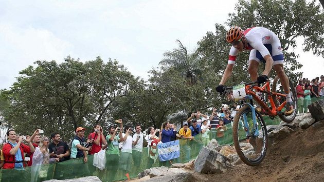 Jaroslav Kulhavý na trati olympijského závodu. Jaroslav Kulhavý na trati olympijského závodu.
