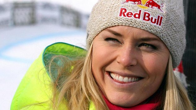 Lindsey Vonnová po dalším vítězství rozdávala úsměvy. Zuby má na rozdíl od přítele Tigera Woodse všechny. Lindsey Vonnová po dalším vítězství rozdávala úsměvy. Zuby má na rozdíl od přítele Tigera Woodse všechny.