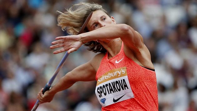 Barbora Špotáková v závodě Diamantové ligy v Londýně. Barbora Špotáková v závodě Diamantové ligy v Londýně.