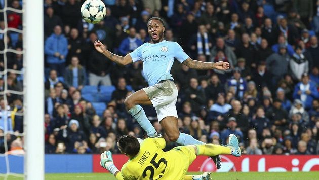 Raheem Sterling v akci. Raheem Sterling v akci.