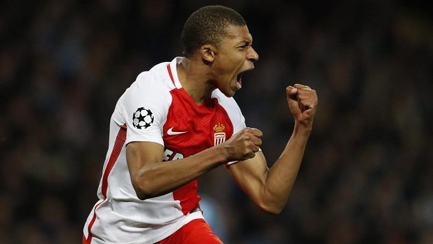 Kylian Mbappe z Monaka se raduje z druhého gólu v síti Manchesteru City. Kylian Mbappe z Monaka se raduje z druhého gólu v síti Manchesteru City.