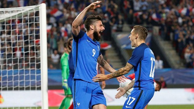 Fotbalisté Francie vyhráli v přípravě nad týmem Paraguaye 5:0. Olivier Giroud si připsal hattrick. Fotbalisté Francie vyhráli v přípravě nad týmem Paraguaye 5:0. Olivier Giroud si připsal hattrick.