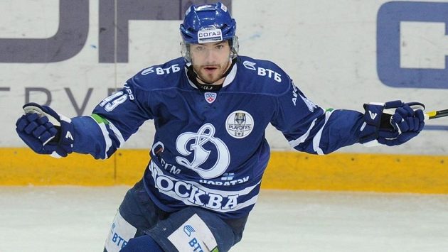 Jakub Petružálek z Dynama Moskva se raduje z gólu do sítě Čeljabinsku. Jakub Petružálek z Dynama Moskva se raduje z gólu do sítě Čeljabinsku.