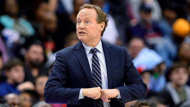 Mike Budenholzer ještě jako kouč Atlanty. Mike Budenholzer ještě jako kouč Atlanty.