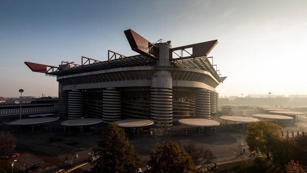 Legendární stadion San Siro bude brzy zbourán a nahrazen novou moderní arénou. Legendární stadion San Siro bude brzy zbourán a nahrazen novou moderní arénou.