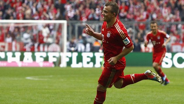 Ofenzivní záložník Bayernu Xherdan Shaqiri slaví svou trefu proti Norimberku. Ofenzivní záložník Bayernu Xherdan Shaqiri slaví svou trefu proti Norimberku.