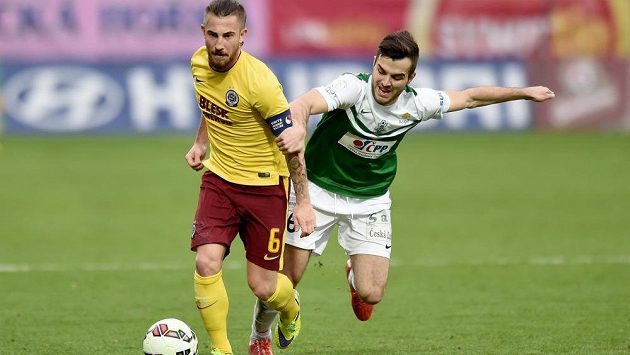 Sparťan Lukáš Vácha (vlevo) a jablonecký Martin Pospíšil. Sparťan Lukáš Vácha (vlevo) a jablonecký Martin Pospíšil.