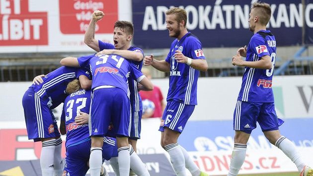 Radost fotbalistů Sigmy Olomouc ze vstřelené branky. Radost fotbalistů Sigmy Olomouc ze vstřelené branky.