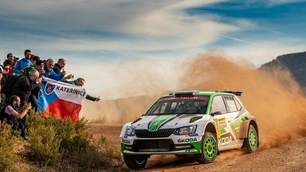 Jan Kopecký se Škodou Fabia R5 na trati Španělské rallye. Jan Kopecký se Škodou Fabia R5 na trati Španělské rallye.