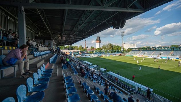 Stadion v Českých Budějovicích, ilustrační foto. Stadion v Českých Budějovicích, ilustrační foto.