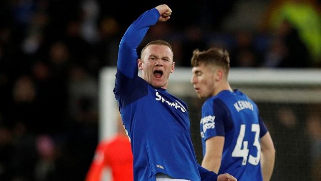 Radost Wayna Rooneyho z Evertonu po gólu. Radost Wayna Rooneyho z Evertonu po gólu.