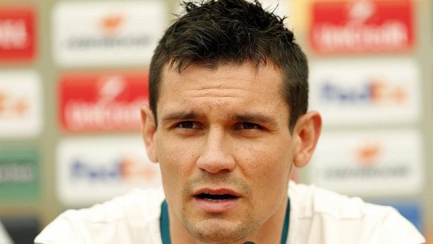 Chorvatský stoper Dejan Lovren si na ME ve Francii nezahraje. Chorvatský stoper Dejan Lovren si na ME ve Francii nezahraje.
