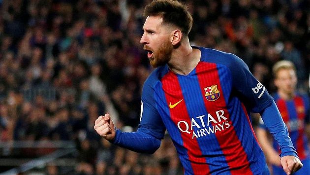 Máme vyděláno. Barcelonská hvězda se raduje po jednom z gólů, ale jeho gesto může symbolizovat i pocity vedení klubu, když uzavřelo smlouvu s novým sponzorem. Ten pošle do kasy katalánského týmu miliardy. Máme vyděláno. Barcelonská hvězda se raduje po jednom z gólů, ale jeho gesto může symbolizovat i pocity vedení klubu, když uzavřelo smlouvu s novým sponzorem. Ten pošle do kasy katalánského týmu miliardy.