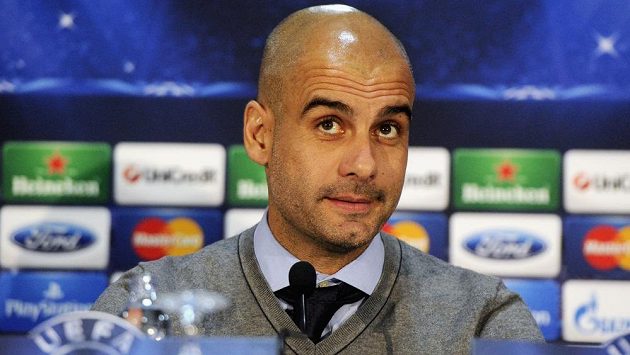 Trenér Bayernu Mnichov Josep Guardiola na tiskové konferenci v Plzni před utkáním Ligy mistrů. Trenér Bayernu Mnichov Josep Guardiola na tiskové konferenci v Plzni před utkáním Ligy mistrů.