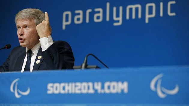 Šéf ukrajinských paralympioniků Valerij Šuškevič na tiskové konferenci v Soči. Šéf ukrajinských paralympioniků Valerij Šuškevič na tiskové konferenci v Soči.