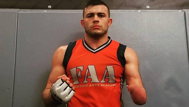 Nick Newell dostal šanci, bude mít zápas v organizaci Bellator. Nick Newell dostal šanci, bude mít zápas v organizaci Bellator.