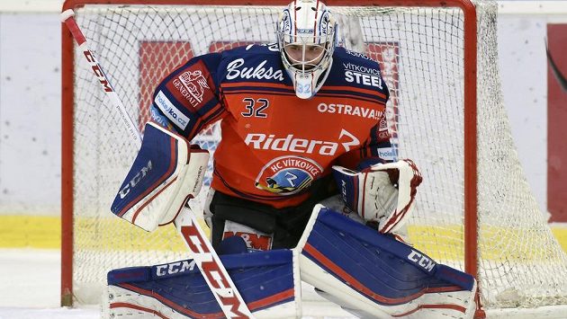 Brankář Vítkovic Patrik Bartošák. Brankář Vítkovic Patrik Bartošák.