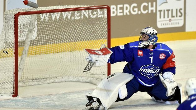 Brankář Brna Marek Čiliak inkasuje gól utkání čtvrtfinále play off hokejové Ligy mistrů proti Jyväskylä. Brankář Brna Marek Čiliak inkasuje gól utkání čtvrtfinále play off hokejové Ligy mistrů proti Jyväskylä.